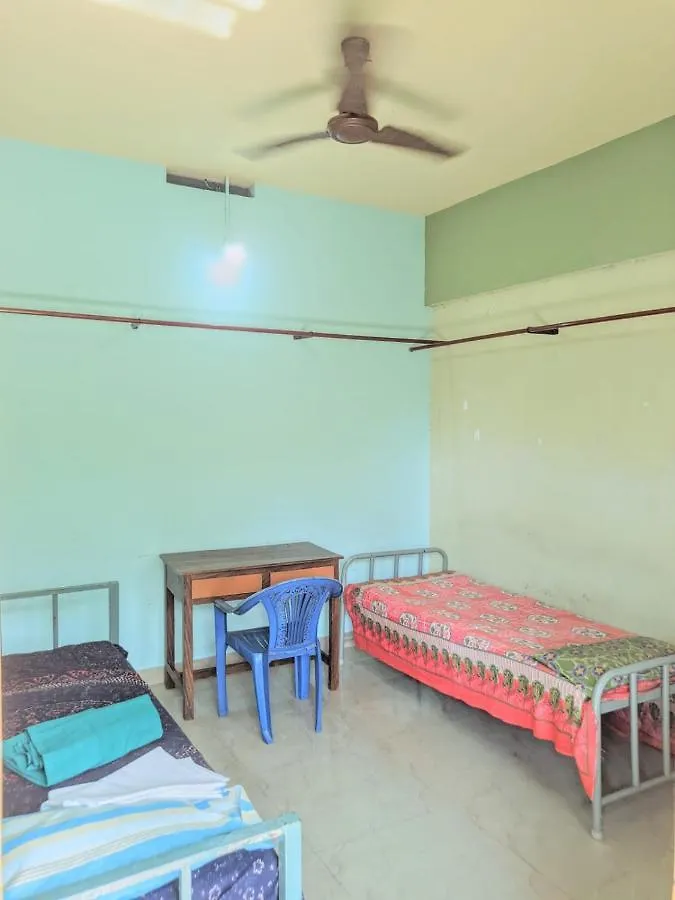 Vkr Mens Room Kozhikode Hindistan